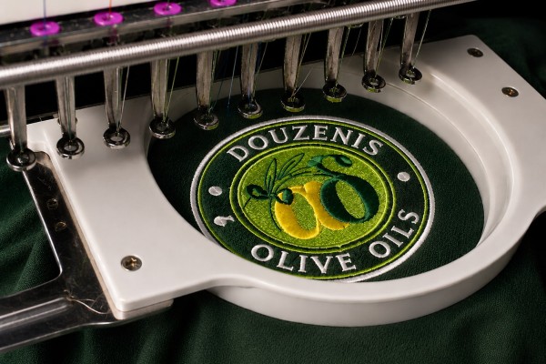 Κέντημα Λογοτύπου Douzenis Olive Oils