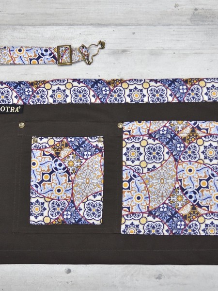 Ποδιά Μέσης Κοντή Καφέ Με Σχέδιο Ποδιά Μέσης Κοντή Καφέ Με Σχέδιο