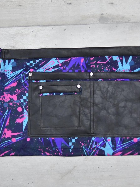 Ποδιά Μέσης Κοντή Με Σχέδιο Και Μαύρο Δέρμα Ποδιά Μέσης Κοντή Με Σχέδιο Και Μαύρο Δέρμα