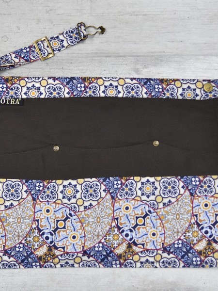 Ποδιά Μέσης Κοντή Οβάλ Καφέ Με Σχέδιο Ποδιά Μέσης Κοντή Οβάλ Καφέ Με Σχέδιο