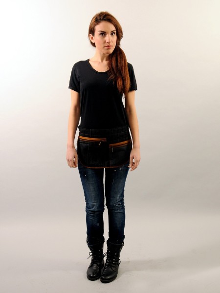 Ποδιά Μέσης Κοντή Τζιν Σκούρο Με Δερμάτινες Τσέπες Ποδιά Μέσης Κοντή Τζιν Σκούρο Με Δερμάτινες Τσέπες