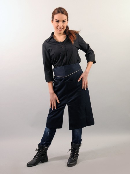 Ποδιά Μέσης Μαύρη Με Γύρισμα Και Χρυσή Λεπτομέρεια Ποδιά Μέσης Μαύρη Με Γύρισμα Και Χρυσή Λεπτομέρεια