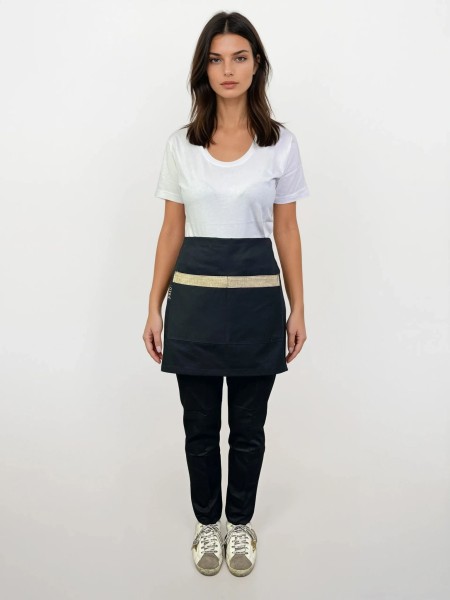 Ποδιά Μέσης Κοντή Μαύρη Με Ψάθινη Λεπτομέρεια Ποδιά Μέσης Κοντή Μαύρη Με Ψάθινη Λεπτομέρεια