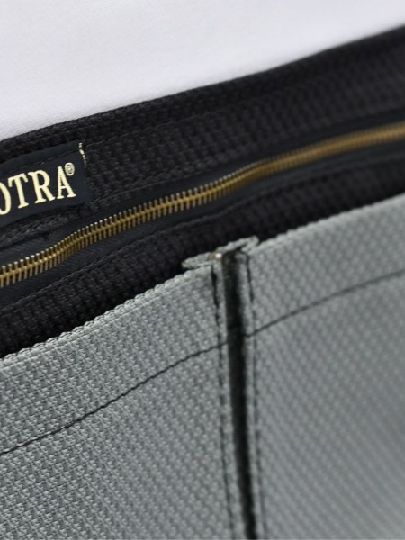 Τσαντάκι Μέσης Γκρι Με Μαύρο Υφαντό Ύφασμα Τσαντάκι Μέσης Γκρι Με Μαύρο Υφαντό Ύφασμα